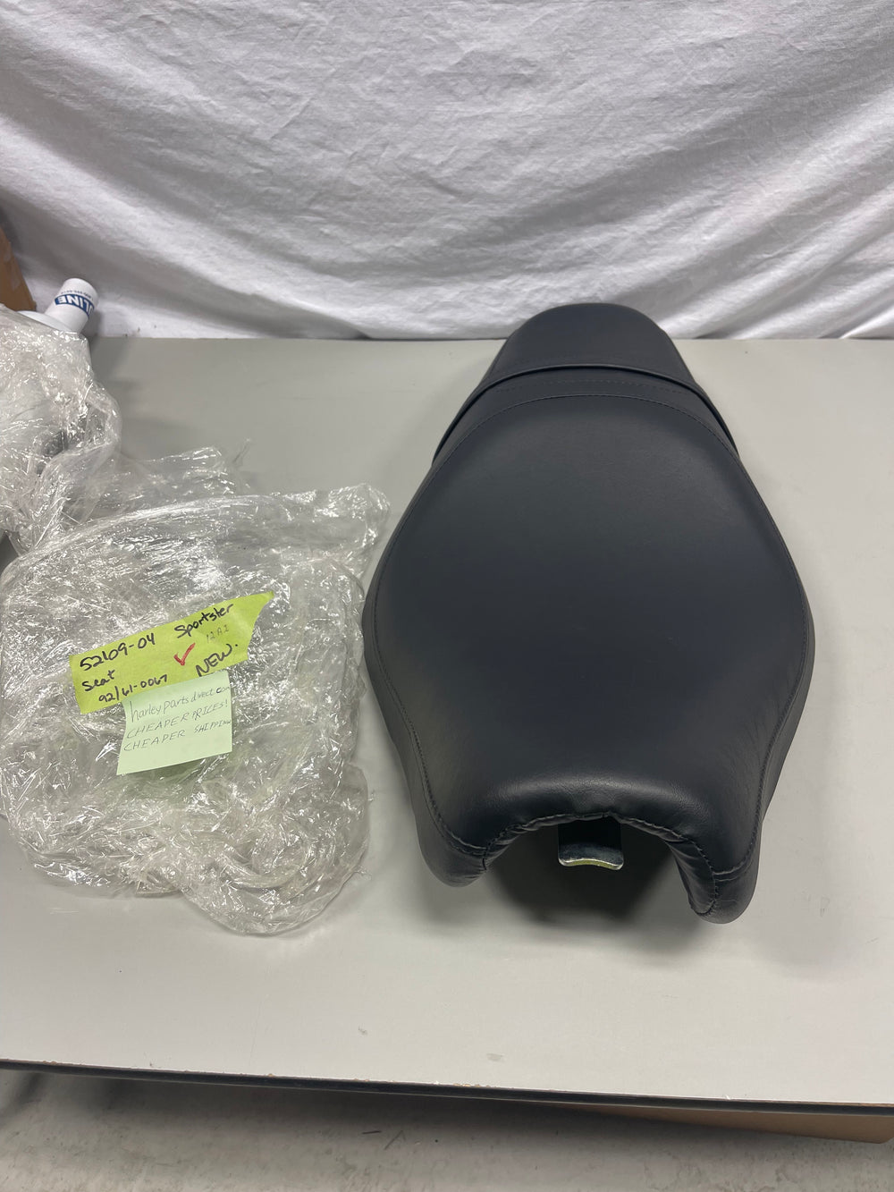 NEW Harley XL Sportster Touring 2-Up Seat 52109-04 2004-2006 883 1200 OEM